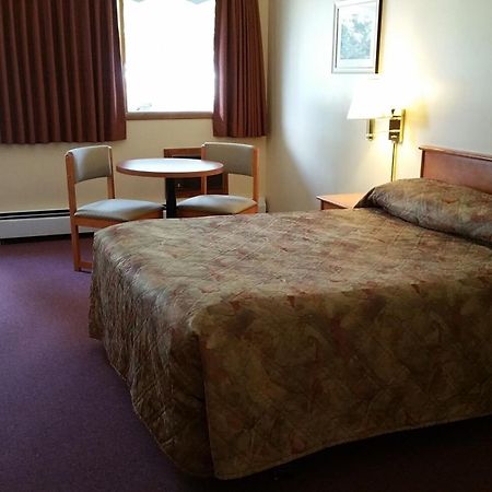 Yellowhead Motel Valemount Ngoại thất bức ảnh