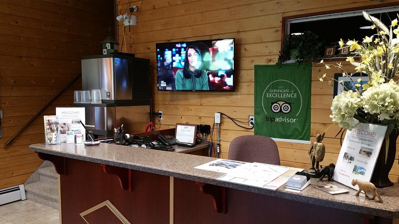 Yellowhead Motel Valemount Ngoại thất bức ảnh