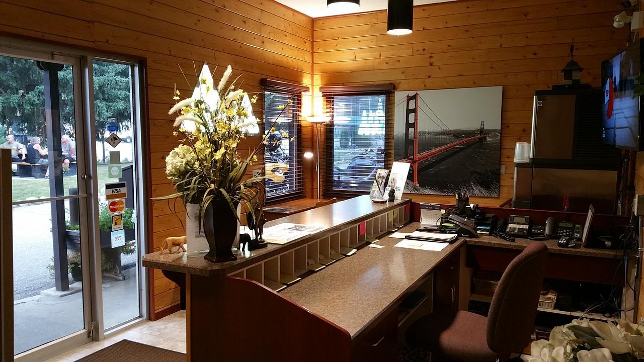 Yellowhead Motel Valemount Ngoại thất bức ảnh